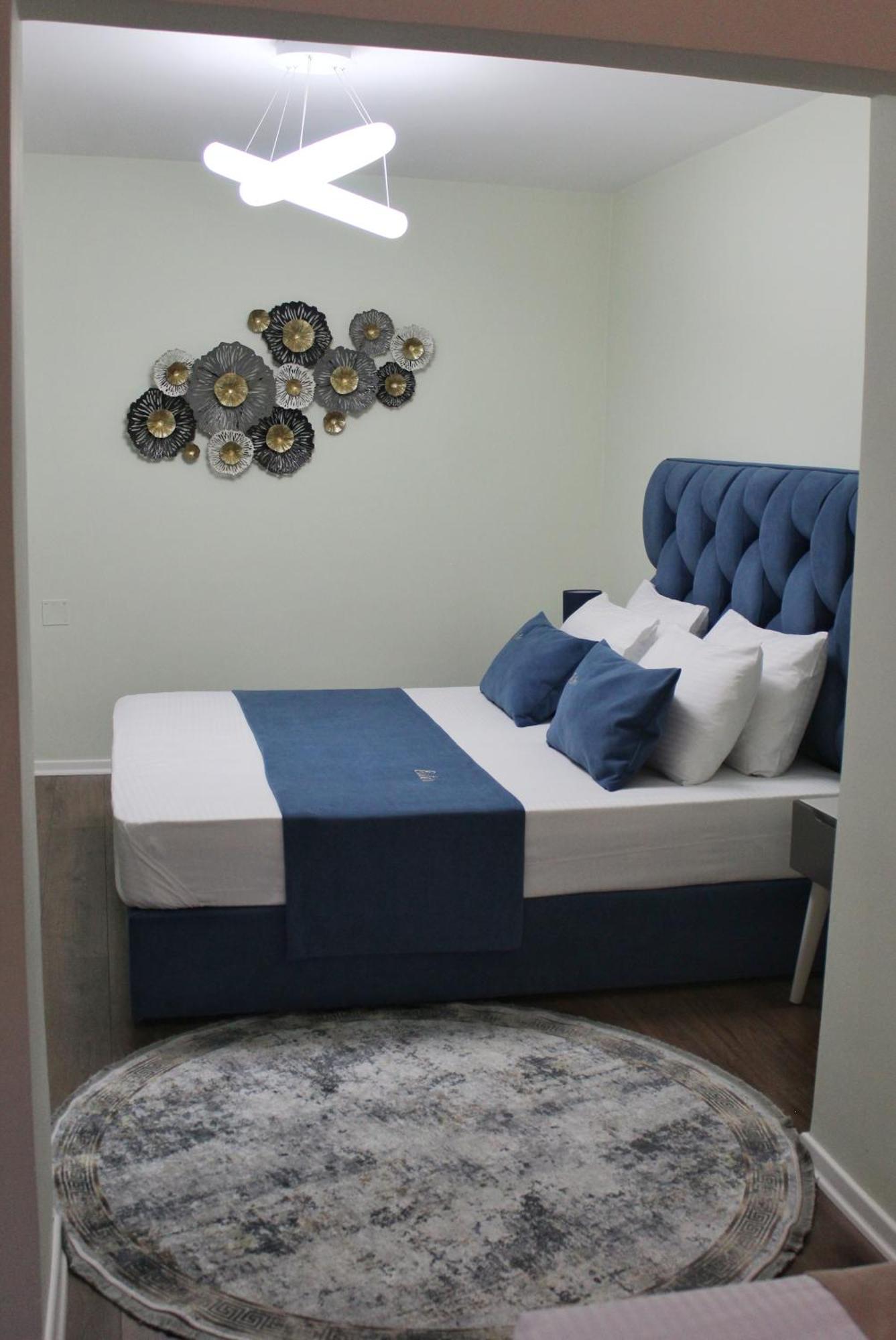 Essy'S Apartment Korce Esterno foto